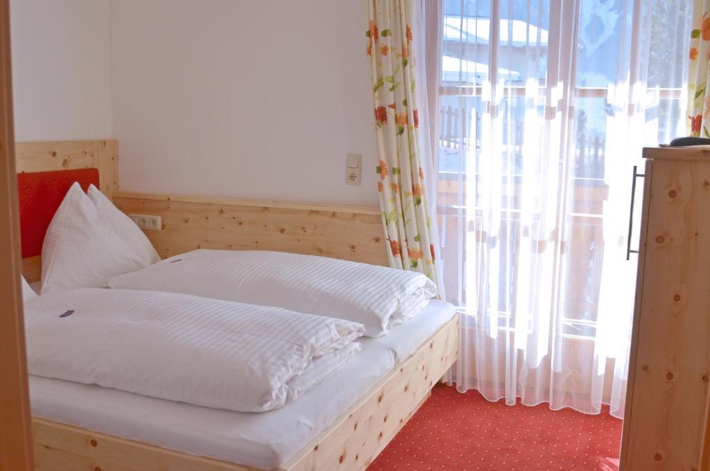 Pension Hochkoenigblick ザンクト・ヨーハン・イム・ポンガウ 部屋 写真